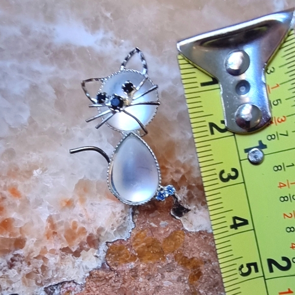 Vintage Kitty Cat Brooch - Picture 5 of 6